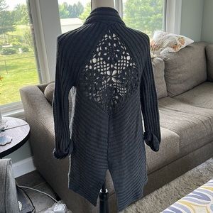 It’s Our Time Women’s Charcoal Gray Decorative Back Long Sleeve Cardigan Medium